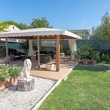 B&B Ilporticodispello 스펠로